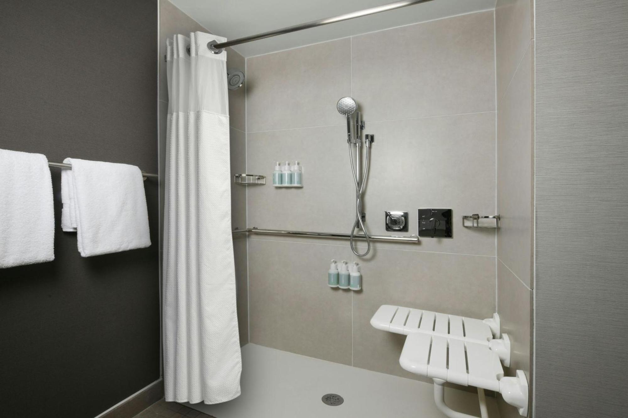 Hotel Courtyard By Marriott San Francisco Airport à San Bruno Extérieur photo