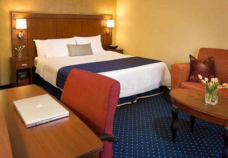 Hotel Courtyard By Marriott San Francisco Airport à San Bruno Extérieur photo