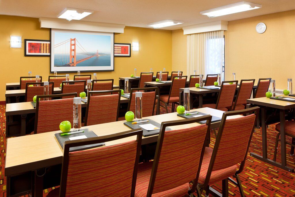 Hotel Courtyard By Marriott San Francisco Airport à San Bruno Extérieur photo